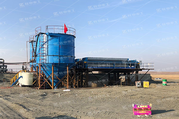 200平方的壓濾機有嗎？污泥脫水機多少錢一臺？